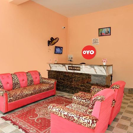 Hotel O Royal A Palace Μπουμπάνεσβαρ Εξωτερικό φωτογραφία
